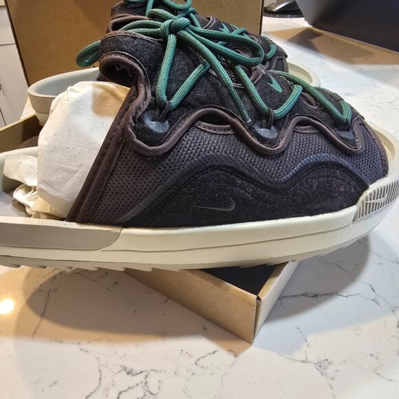 Nike Gray and Green Men's Sandals - Picture 4 of 16